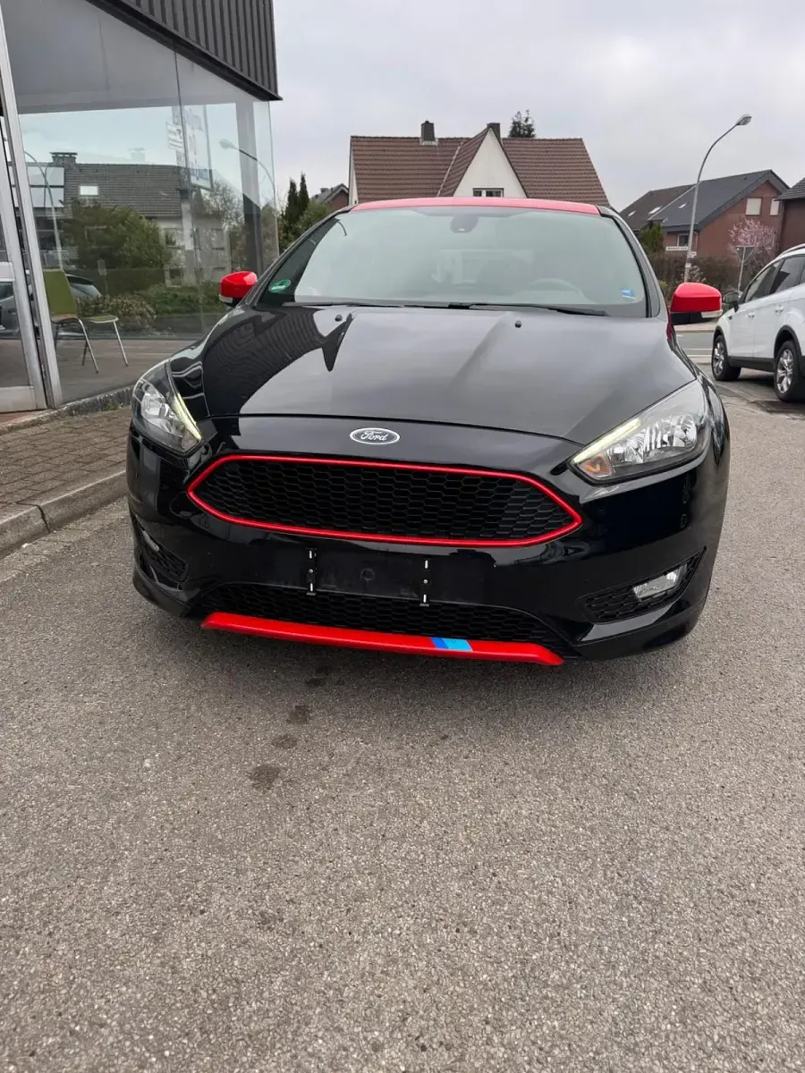 Gebraucht Ford Focus ST-Line 182 PS (133 kW) 2016 Schwarz Limousine