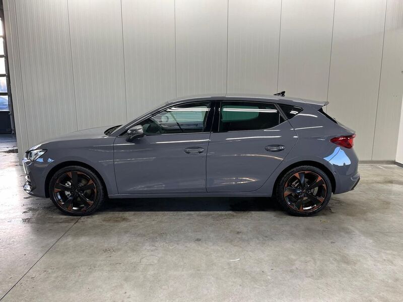 Usata Cupra Leon 150 CV (110 kW) 2024 Grigio Berlina