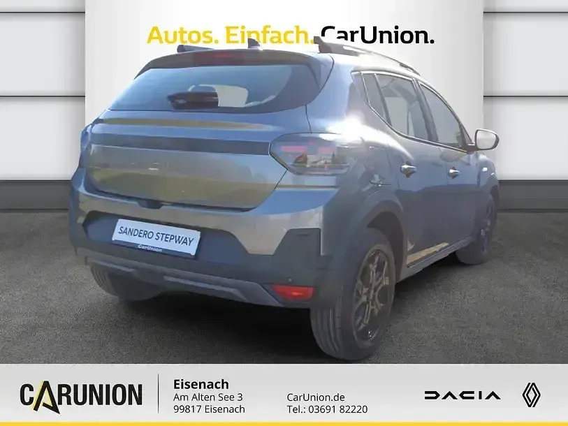Neu Dacia Sandero Extreme 110 PS (80 kW) 2025 Dolomitgrau Limousine