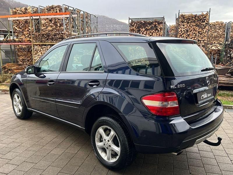 Gebraucht Mercedes ML280 190 PS (139 kW) 2006 Blau SUV