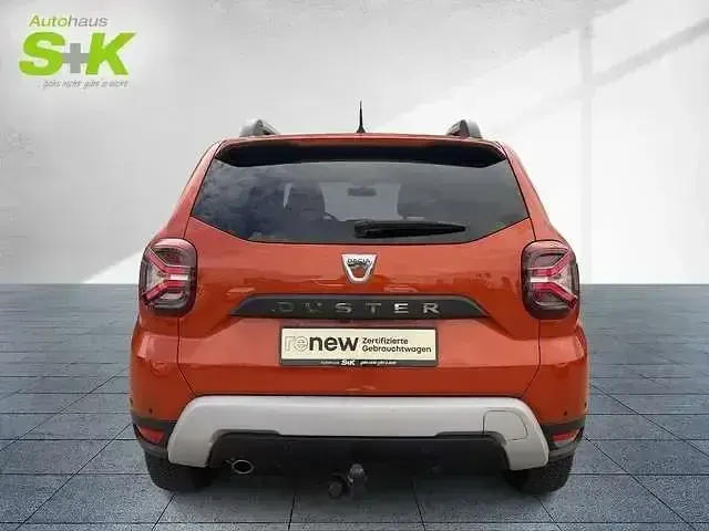 Używany Dacia Duster Prestige 101 KM (74 kW) 2022 Pomarańczowy SUV