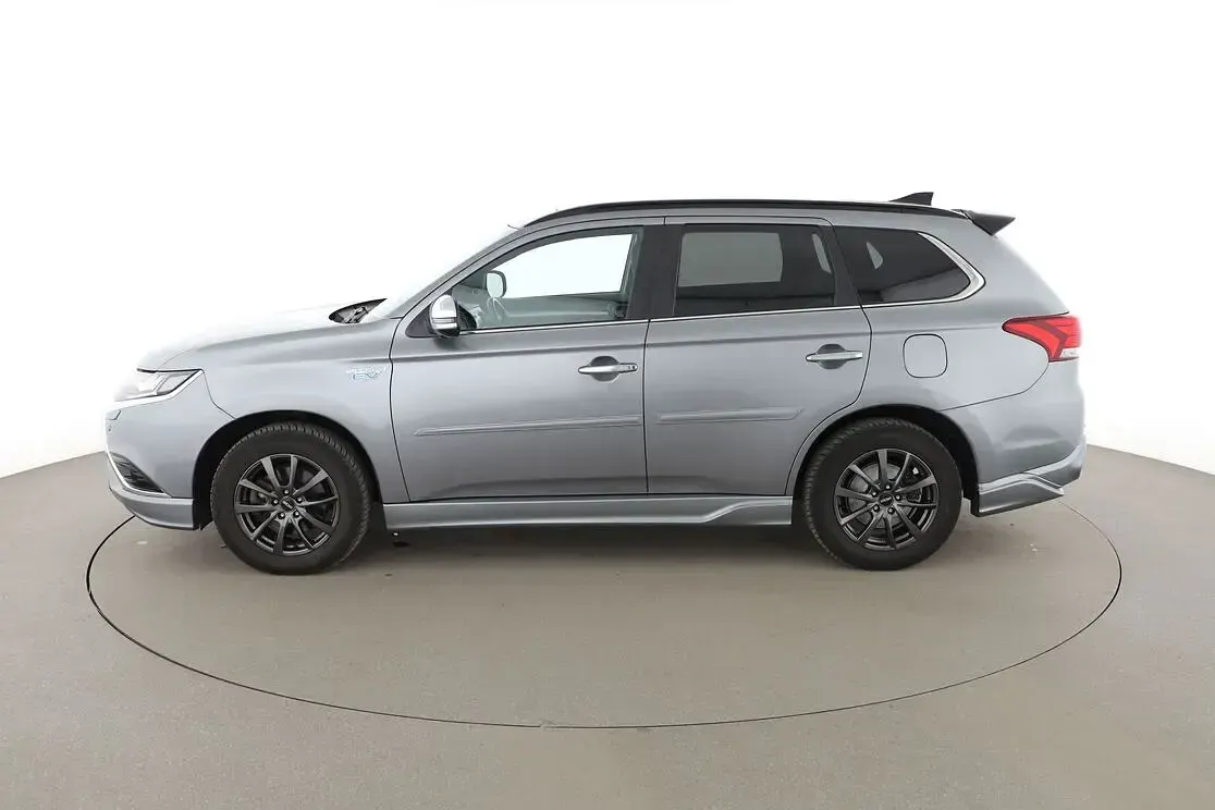 Gebraucht Mitsubishi Outlander Top 150 PS (110 kW) 2019 Grau SUV
