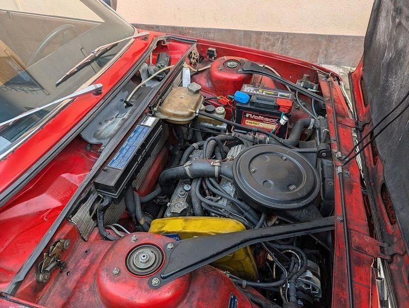 Second-hand Lancia Beta 120 CP (88 kW) 1978 Roșu Berlinǎ