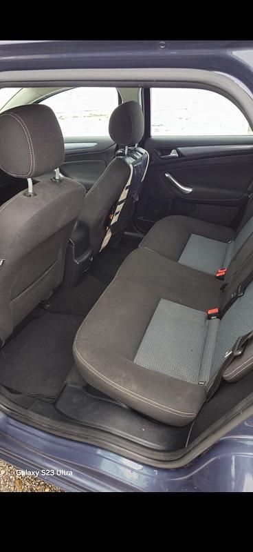 Gebraucht Ford Focus 145 PS (106 kW) 2012 Andere farben Limousine