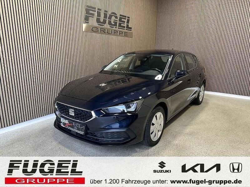 Asphaltblau Gebraucht 2022 Seat Leon Reference Limousine | 18.899 € (Guter Preis) - Bild 1/4