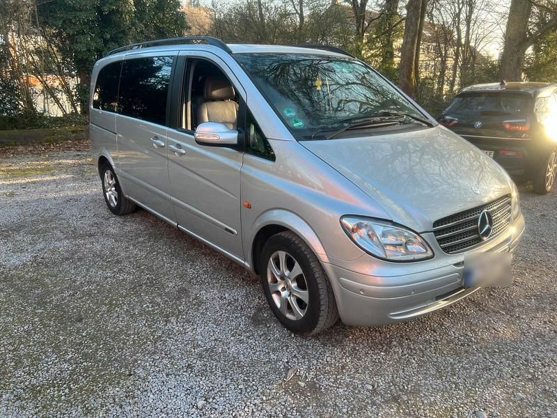 Gebraucht Mercedes Viano 150 PS (110 kW) 2004 Silber Van / Kleinbus