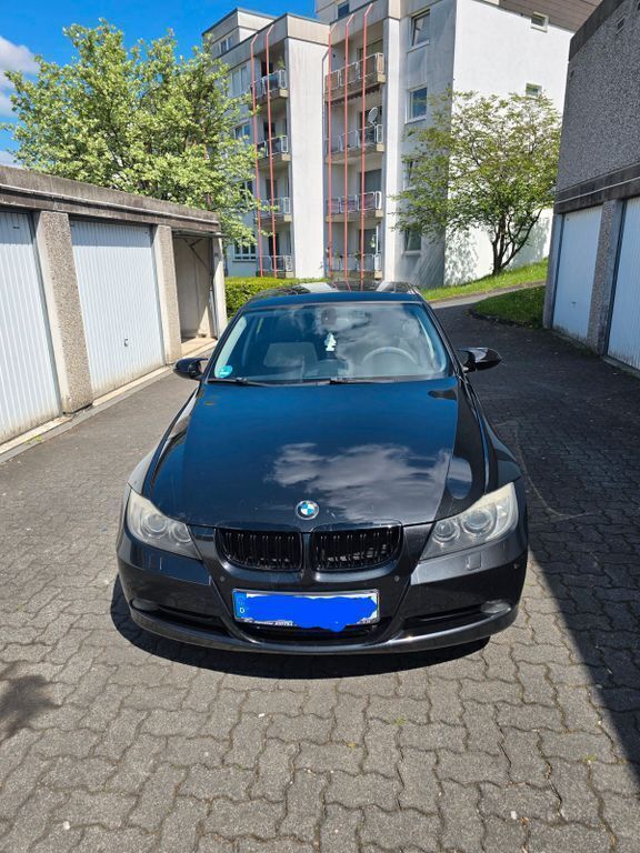 Schwarz Gebraucht 2007 BMW 320 Limousine | 4.200 € (Fairer Preis) - Bild 1/4
