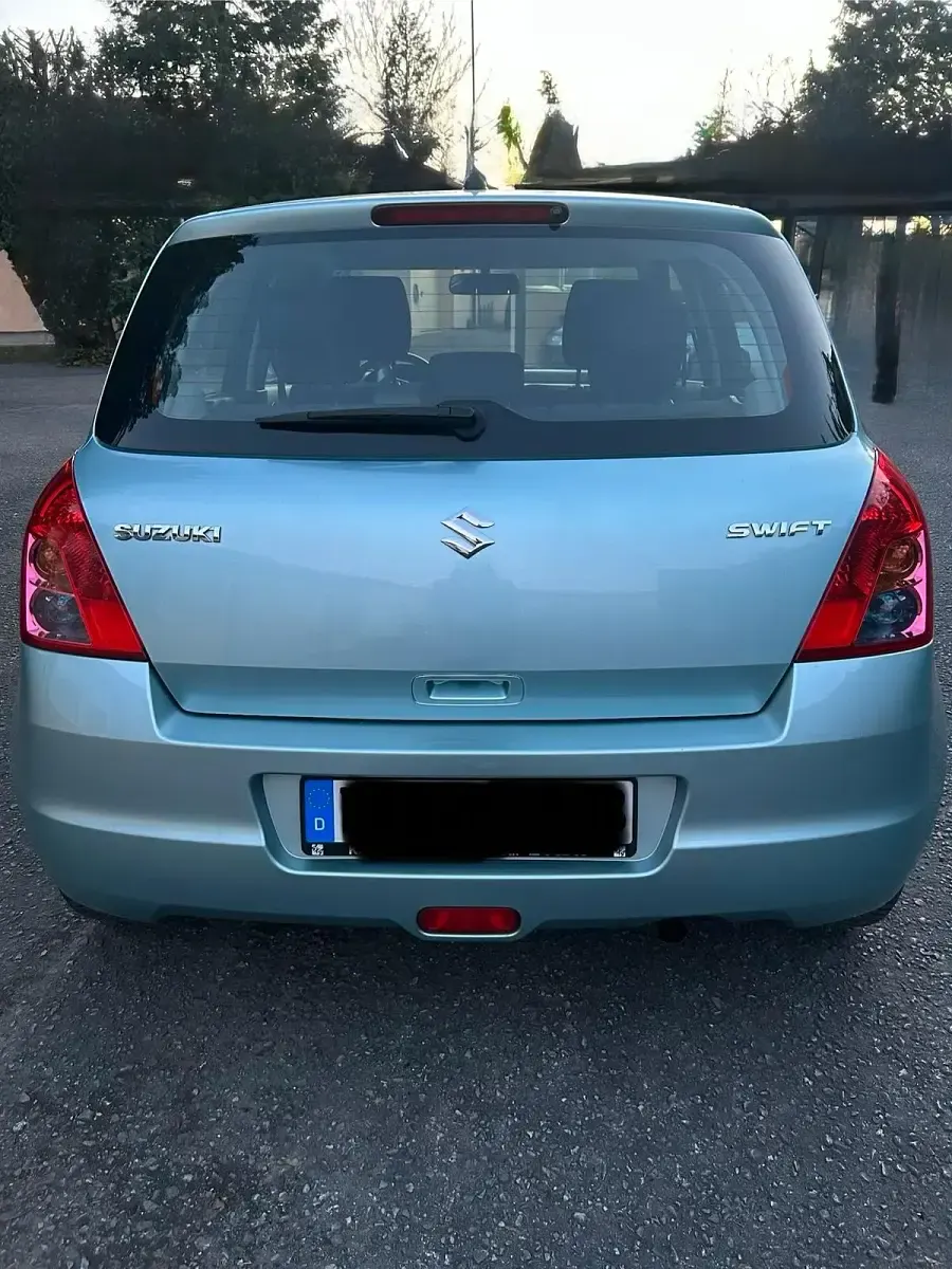 Gebraucht Suzuki Swift Comfort 92 PS (67 kW) 2010 Blau Kleinwagen