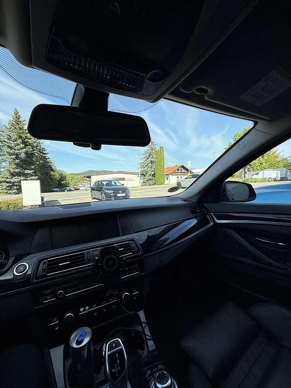 Gebraucht BMW 525 204 PS (150 kW) 2010 Grau Limousine