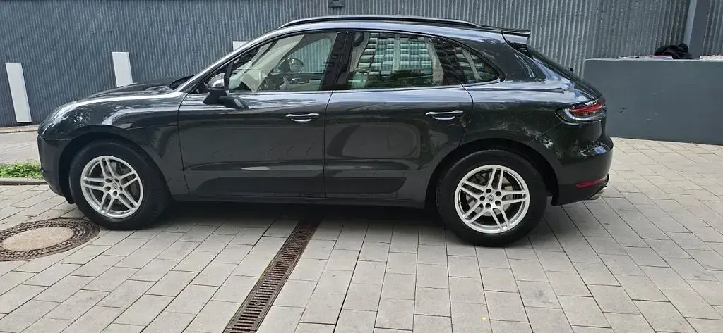 Gebraucht Porsche Macan 354 PS (260 kW) 2019 Grau SUV