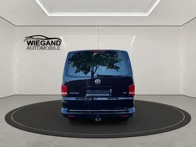 Usado VW Multivan Comfortline 2011 Andere Monovolumen