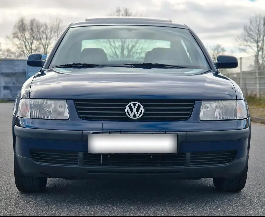Gebraucht VW Passat 110 PS (80 kW) 2000 Blau Limousine