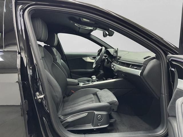 Gebraucht Audi A4 S-Line 204 PS (150 kW) 2025 Schwarz Kombi