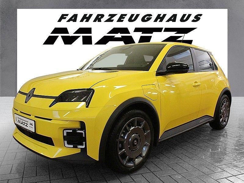 Neu Renault 5 E-Tech Urban 88 kW (120 PS) 2025 Grün Limousine
