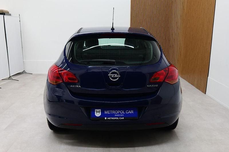 Gebraucht Opel Astra Selection 87 PS (63 kW) 2011 Blau Limousine