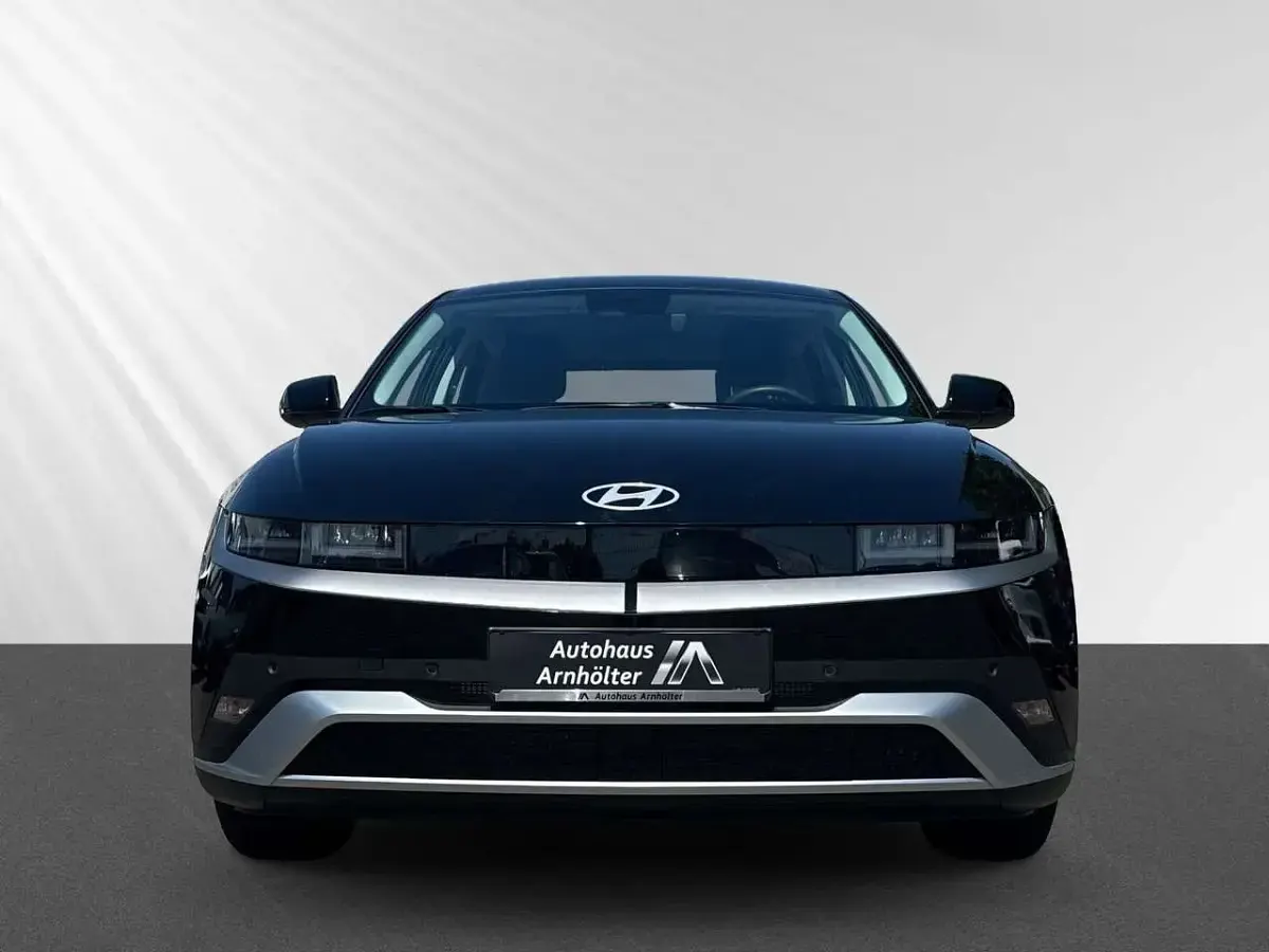 Gebraucht Hyundai Ioniq 5 125 kW (170 PS) 2024 Abyss black / mic SUV