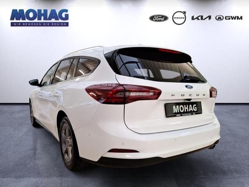 Gebraucht Ford Focus Titanium 125 PS (91 kW) 2024 Weiss Kombi