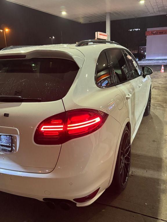 Gebraucht Porsche Cayenne S 400 PS (294 kW) 2011 Weiß SUV