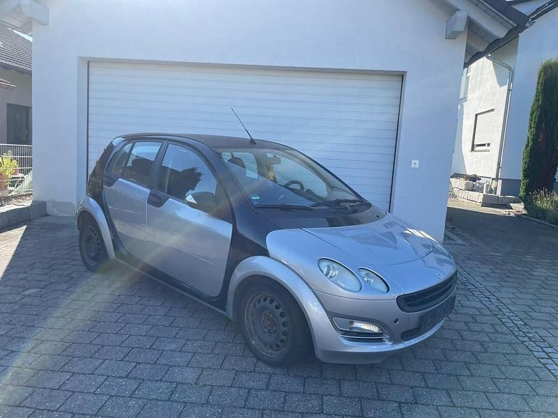 Schwarz Gebraucht 2006 Smart ForFour Kleinwagen | 700 € (Fairer Preis) - Bild 1/4