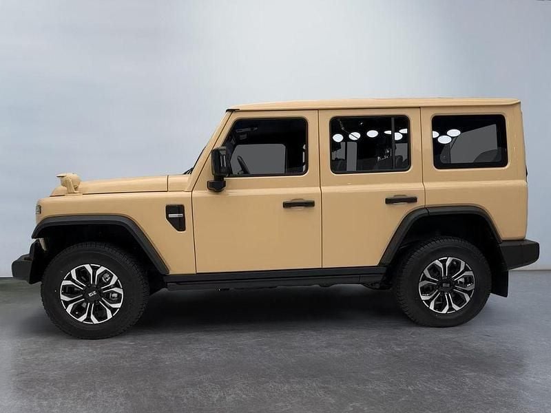 Neu BAW 212 166 PS (122 kW) 2026 Dust SUV