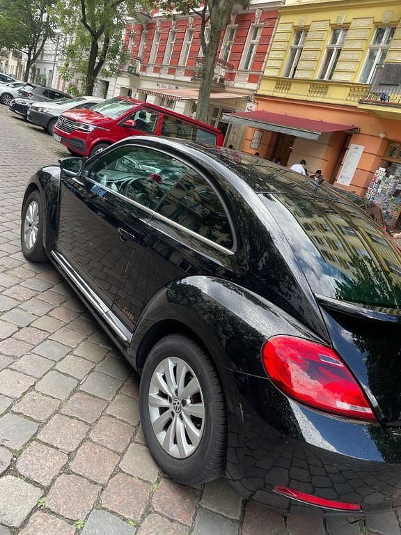 Gebraucht VW Beetle Cup 105 PS (77 kW) 2014 Schwarz Kleinwagen