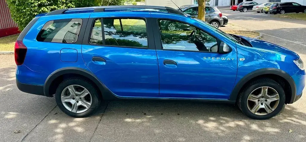 Gebraucht Dacia Logan MCV Stepway 90 PS (66 kW) 2019 Blau Kombi