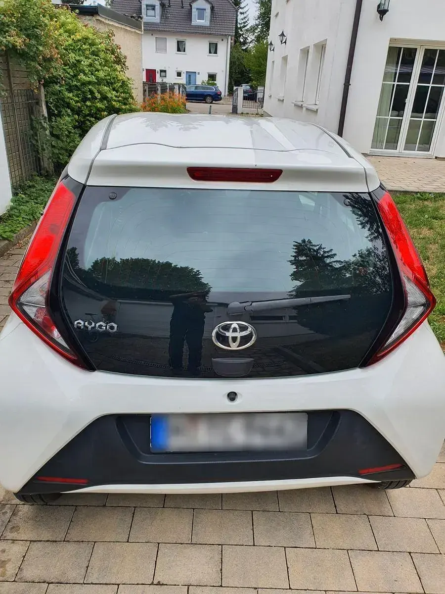 Gebraucht Toyota Aygo X-clusiv 72 PS (52 kW) 2021 Weiß Kleinwagen