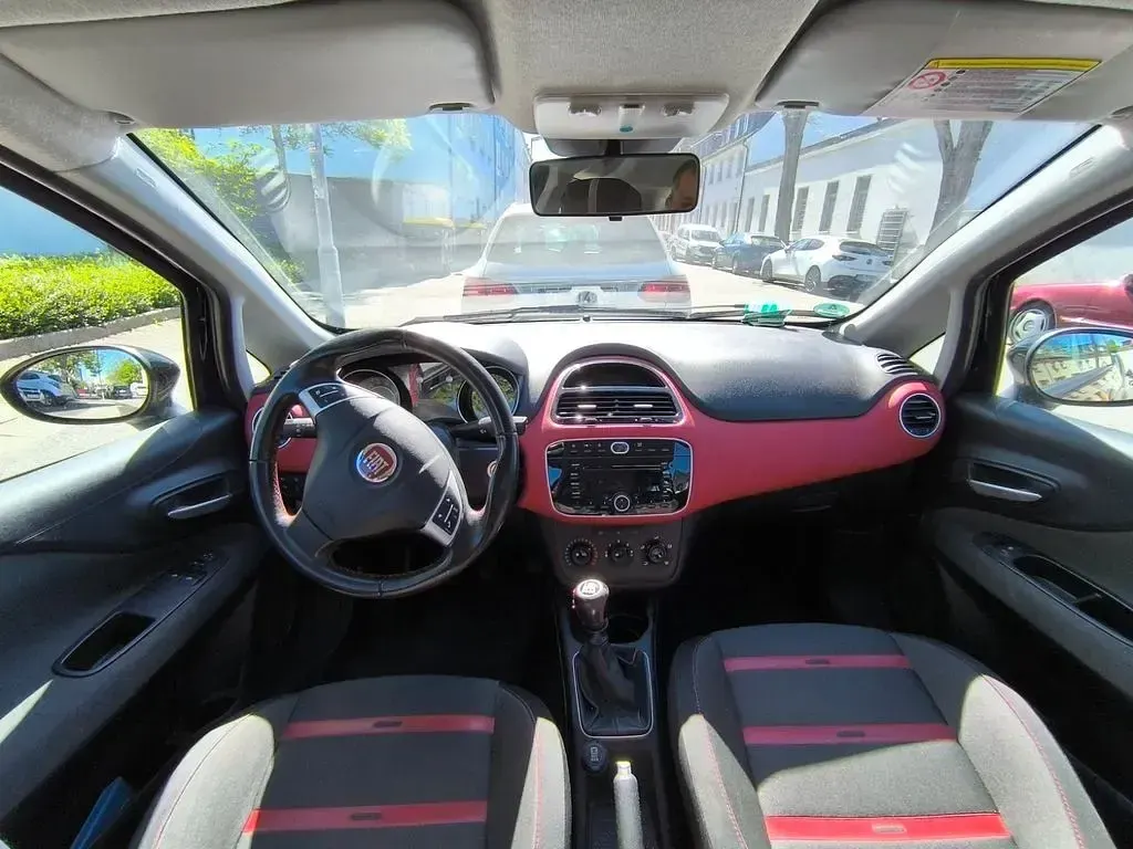 Gebraucht Fiat Punto Evo 105 PS (77 kW) 2011 Schwarz Kleinwagen