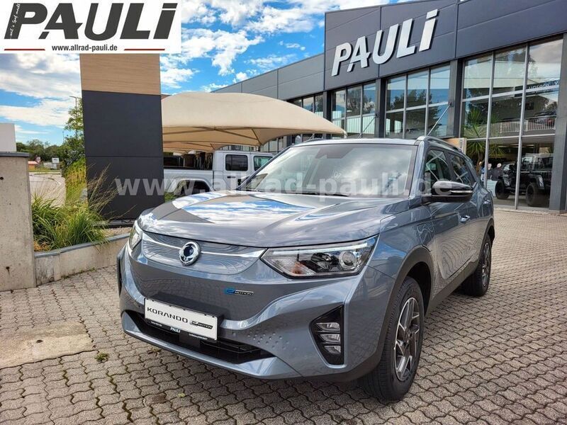 Grau Neu 2024 Ssangyong Korando SUV | 29.990 € - Bild 1/4
