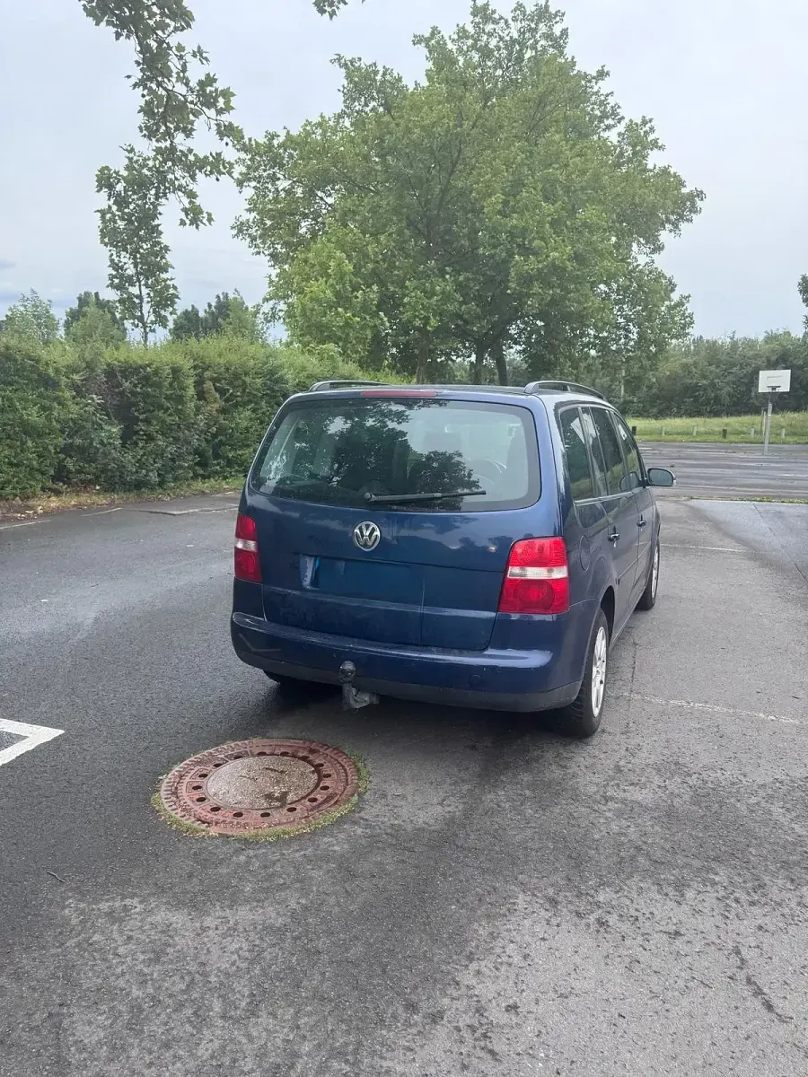 Gebraucht VW Touran 105 PS (77 kW) 2005 Blau Van / Kleinbus