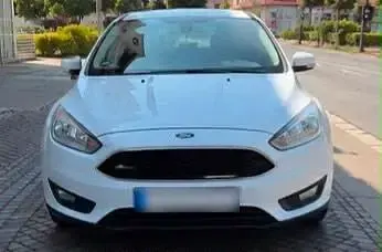 Gebraucht Ford Focus 125 PS (91 kW) 2015 Weiß Kombi