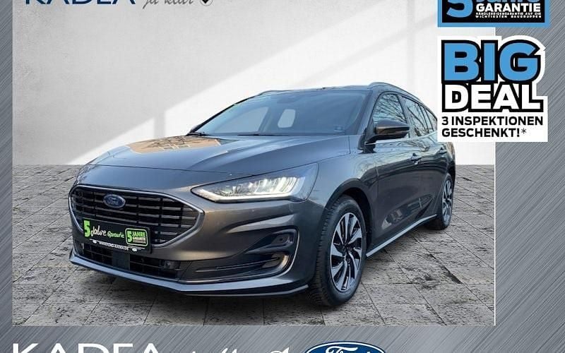 Grau Gebraucht 2025 Ford Focus Titanium Kombi | 23.680 € (Superpreis) - Bild 1/4