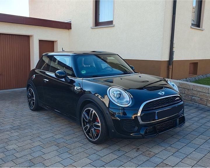 Schwarz Gebraucht 2015 Mini John Cooper Works Kleinwagen | 16.700 € (Etwas zu teuer) - Bild 1/4