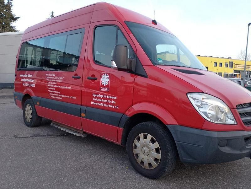 Rot Gebraucht 2008 Mercedes Sprinter Van | 9.500 € (Teuer) - Bild 1/4