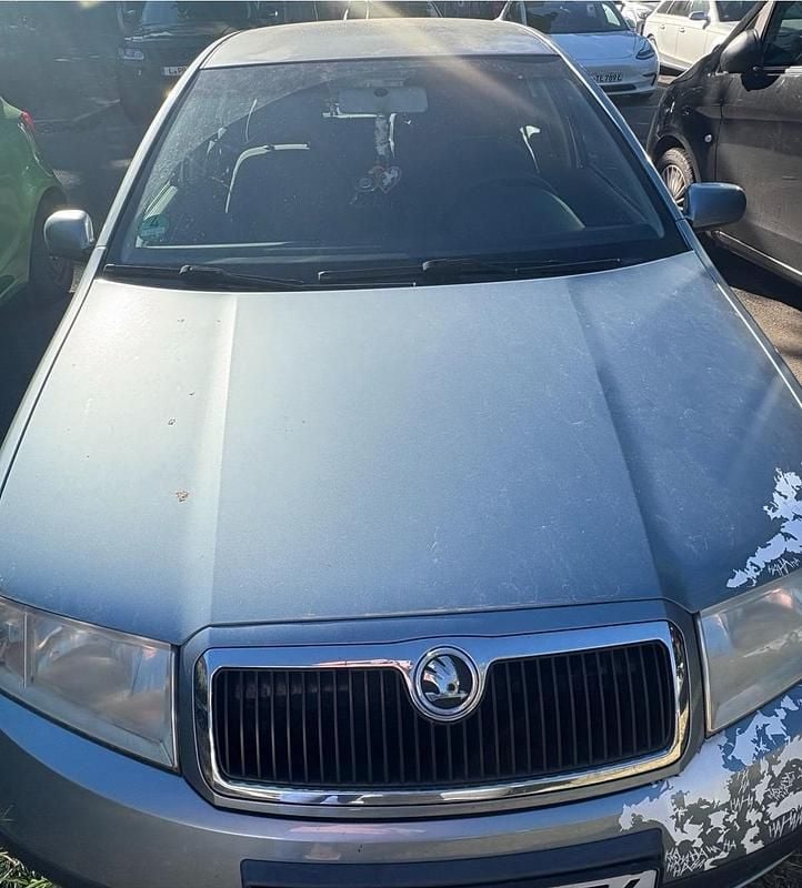 Silber Gebraucht 2003 Skoda Fabia Special Kleinwagen | 1.500 € (Fairer Preis) - Bild 1/4