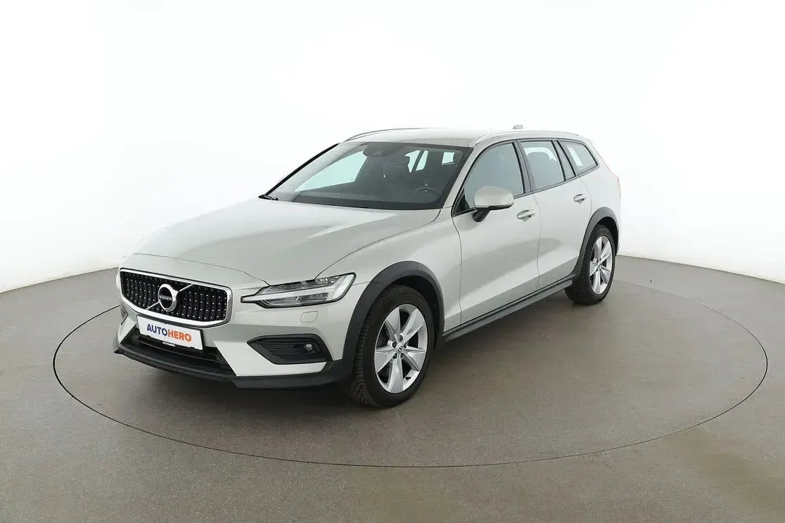 Gebraucht Volvo V60 CC 190 PS (139 kW) 2019 Kombi