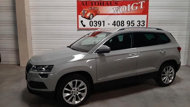 Seda steel/steel grau Gebraucht 2019 Skoda Karoq Style SUV | 21.000 € (Fairer Preis) - Bild 1/4