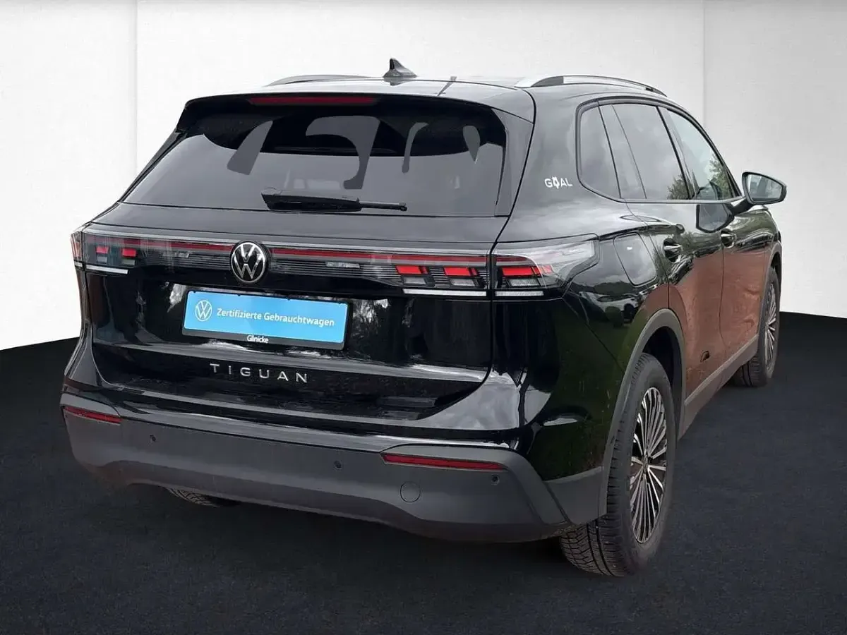 Gebraucht VW Tiguan Goal 150 PS (110 kW) 2025 Grenadillschwarz metallic SUV