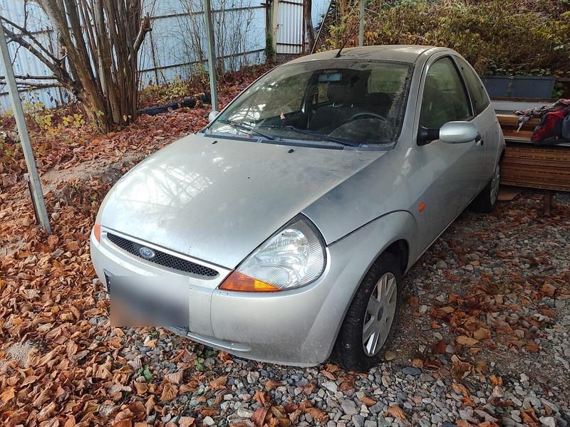 Silber Gebraucht 2005 Ford Ka Kleinwagen | 590 € (Superpreis) - Bild 1/4