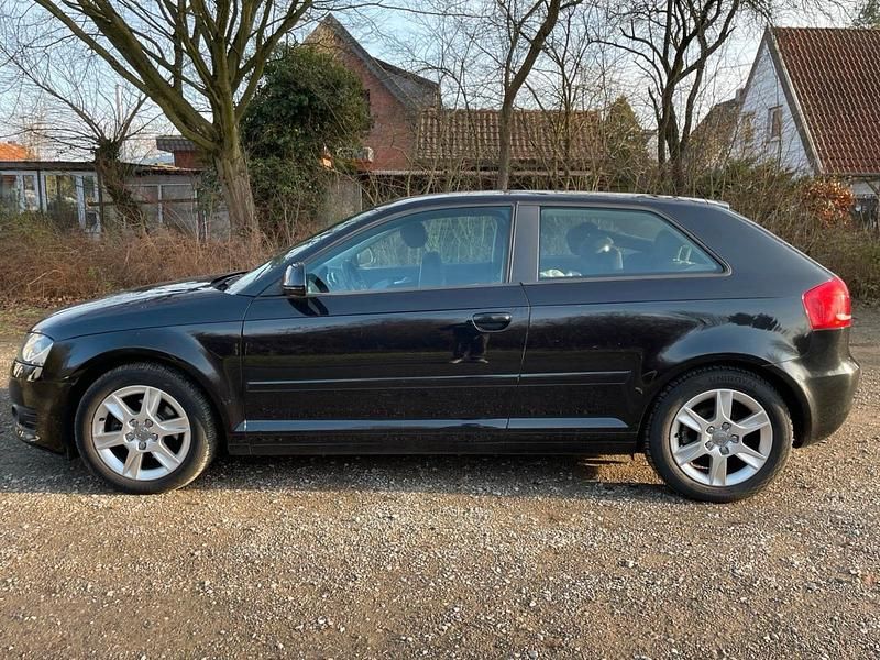 Gebraucht Audi A3 102 PS (75 kW) 2009 Schwarz Kleinwagen