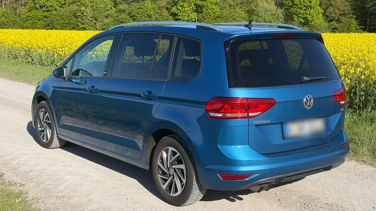 Gebraucht VW Touran Sound 150 PS (110 kW) 2017 Blau Van / Kleinbus