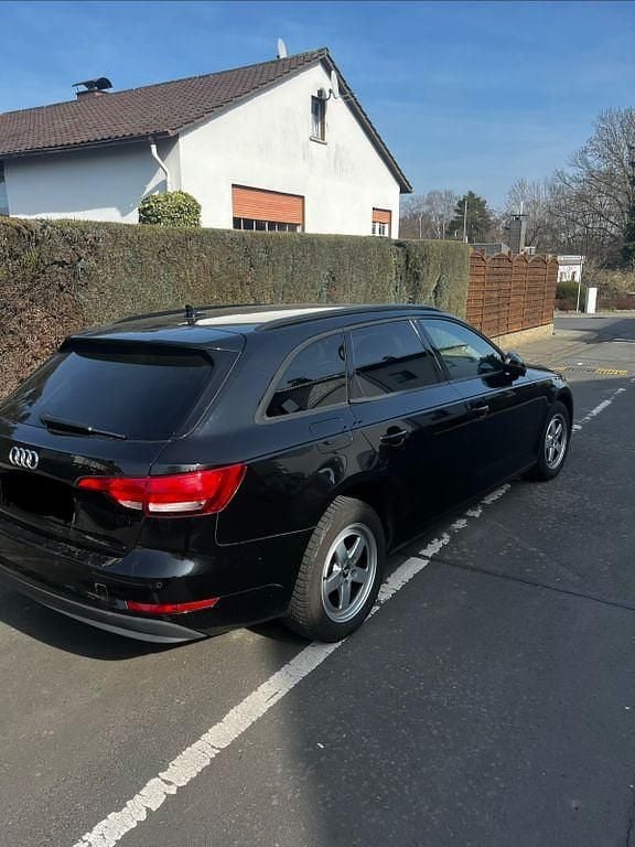 Gebraucht Audi A4 Ambiente 150 PS (110 kW) 2017 Schwarz Kombi