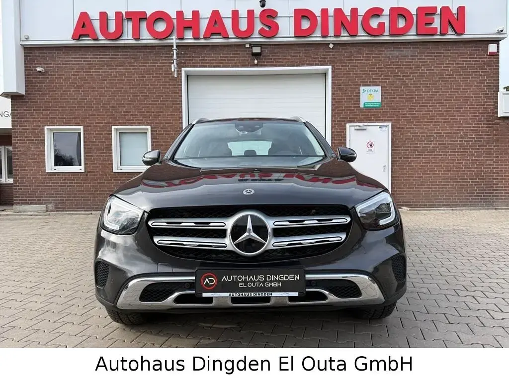 Gebraucht Mercedes GLC300 Business 245 PS (180 kW) 2020 Grau SUV