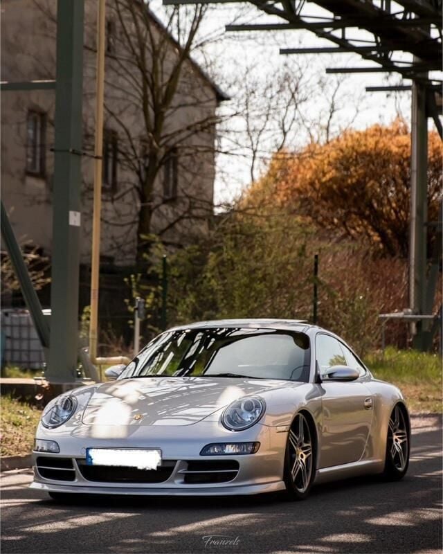 Silber Gebraucht 2007 Porsche 911 Carrera Coupé | 41.900 € (Superpreis) - Bild 1/4