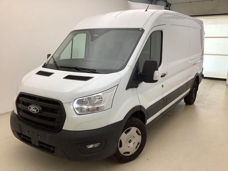 Gebraucht Ford Transit Trend 131 PS (96 kW) 2025 Weiß Van / Kleinbus