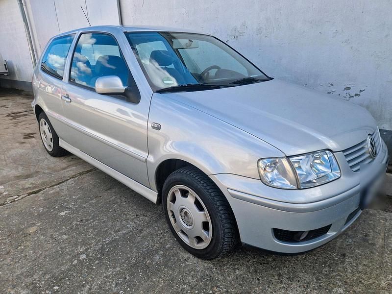 Gebraucht VW Polo 75 PS (55 kW) 2000 Silber Kleinwagen