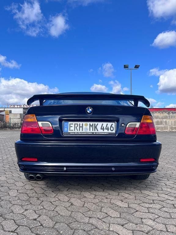 Gebraucht BMW 320 Basis 150 PS (110 kW) 1999 Blau Coupé