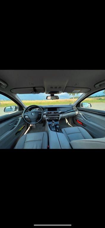Gebraucht BMW 528 245 PS (180 kW) 2011 Grau Limousine