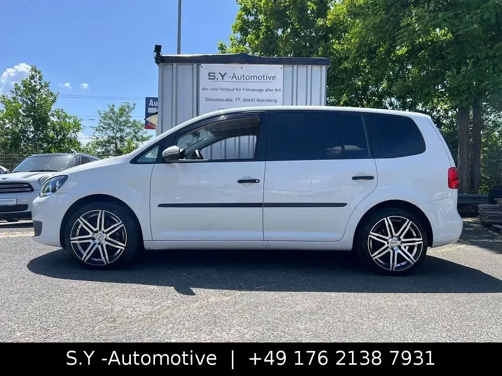 Gebraucht VW Touran 140 PS (102 kW) 2011 Weiß Van / Kleinbus