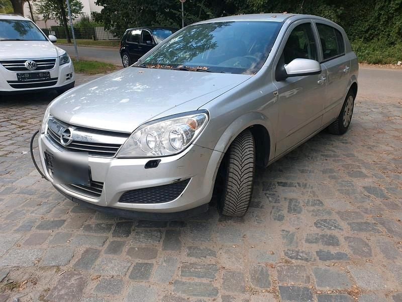 Silber Gebraucht 2007 Opel Astra Limousine | 999 € (Superpreis) - Bild 1/4